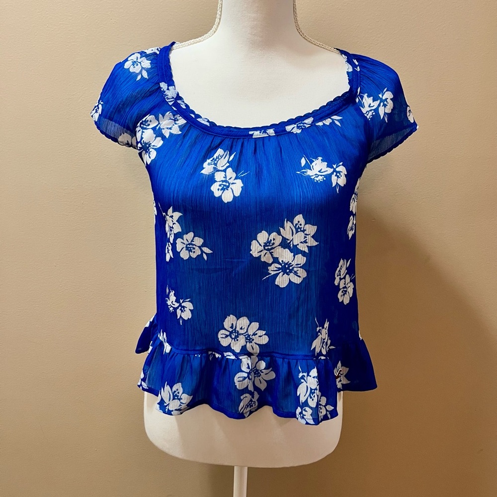 Hollister Blue Floral Ruffle Hem Top Size XS